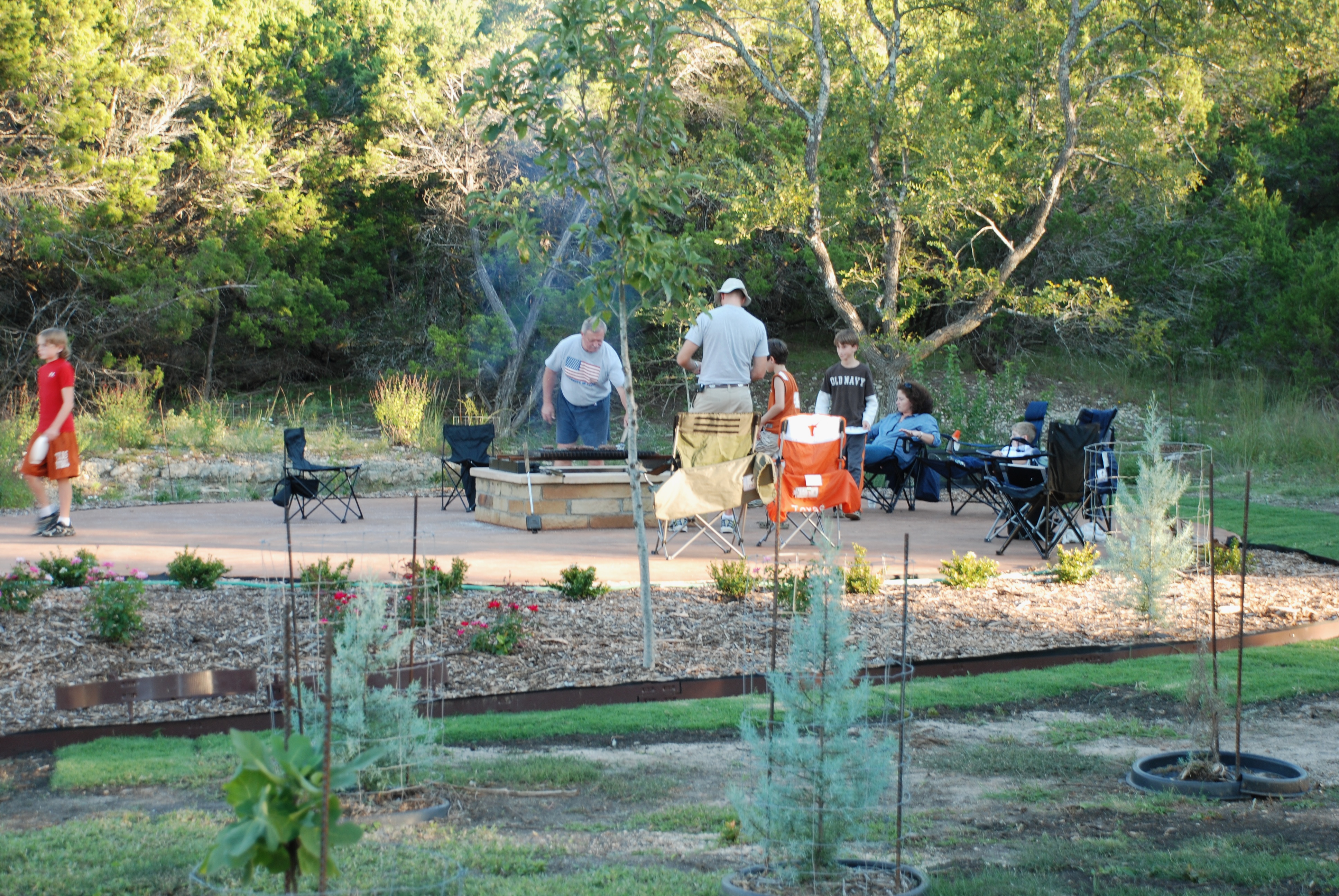 2010-10-07-03 1st Firepit Cookout.jpg
